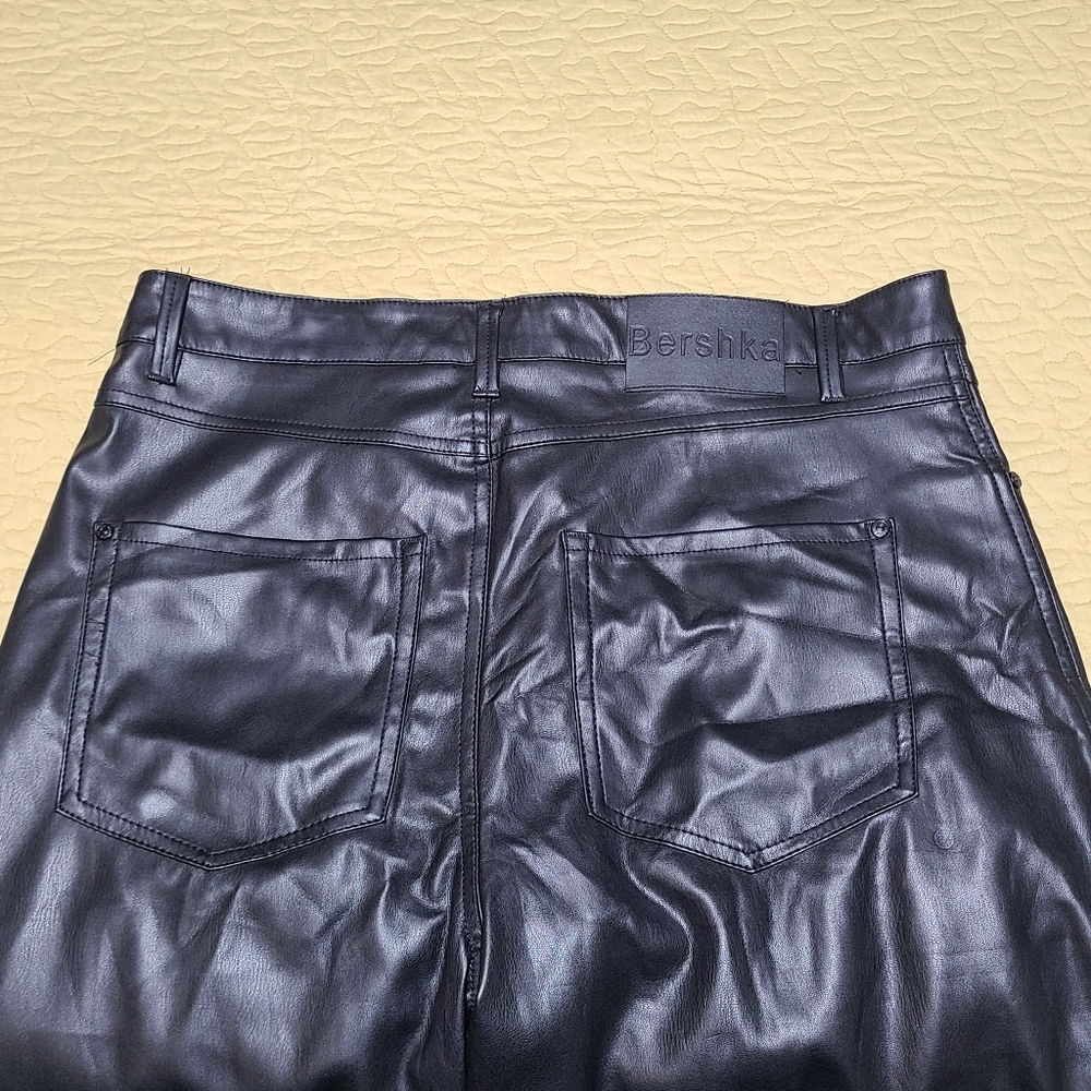 Bershka faux leather straight leg trouser pants size XL - Picture 10 of 16